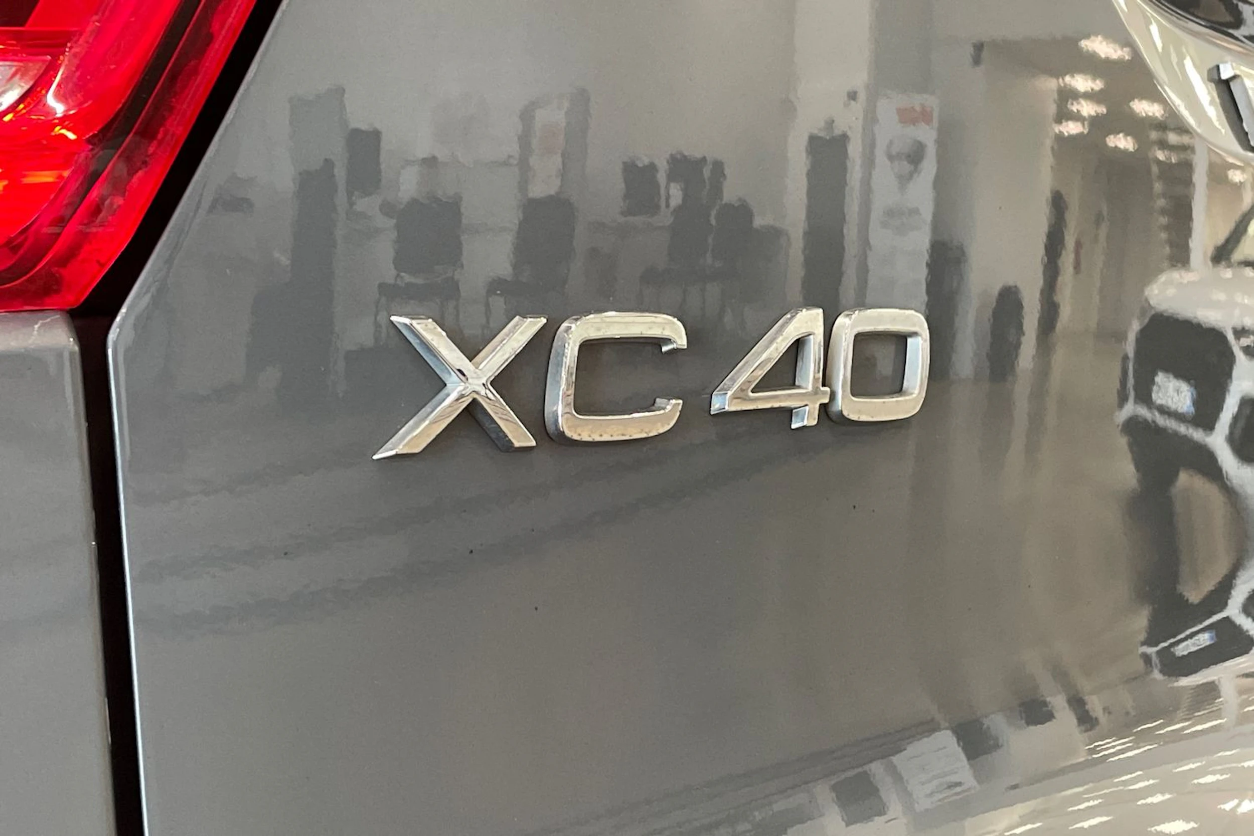 harmaa Volvo XC40 2020 kuva 31.
