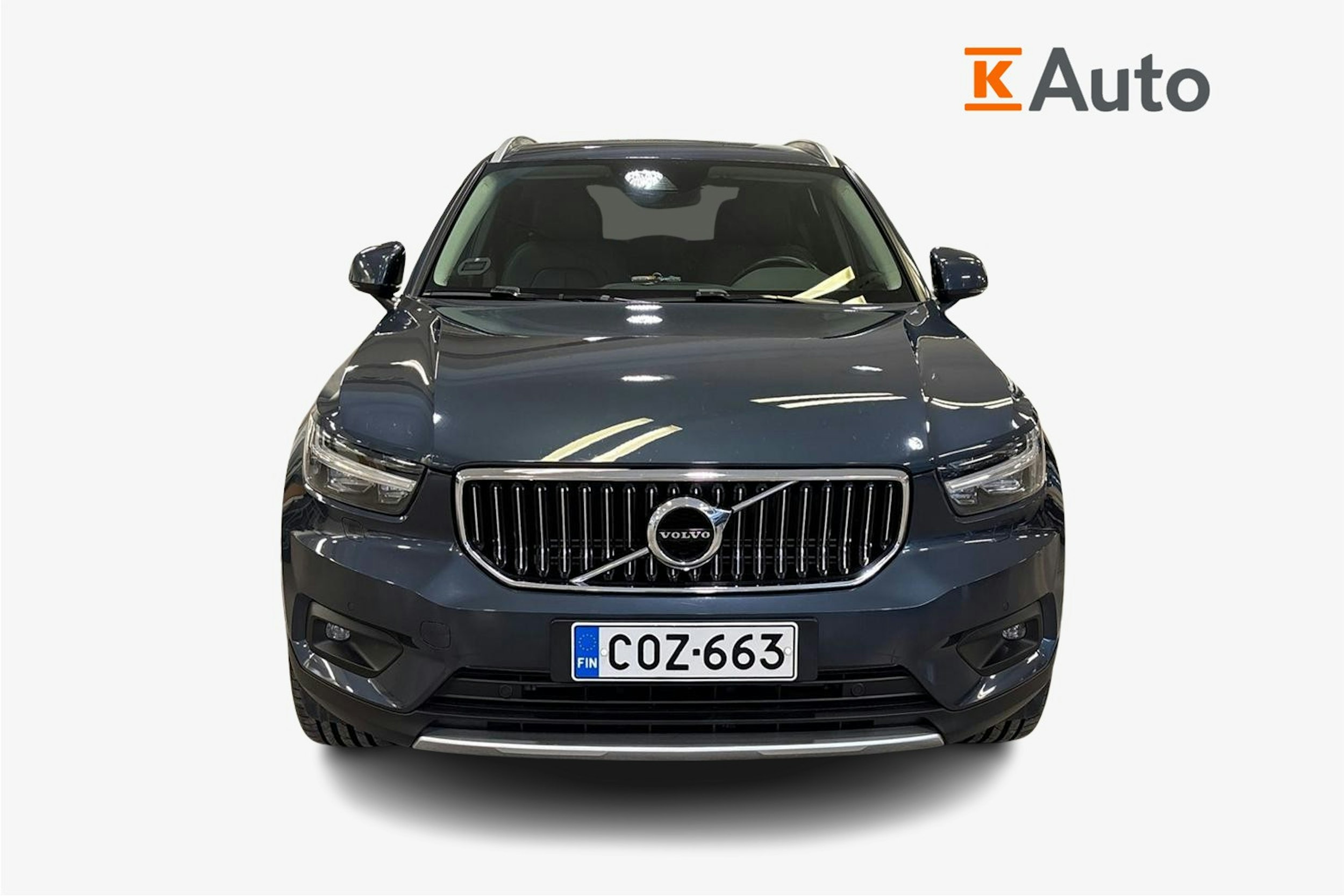 sininen Volvo XC40 2021 kuva 5.