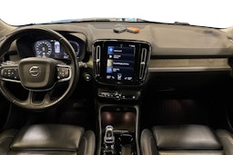 sininen Volvo XC40 2021 kuva 9.