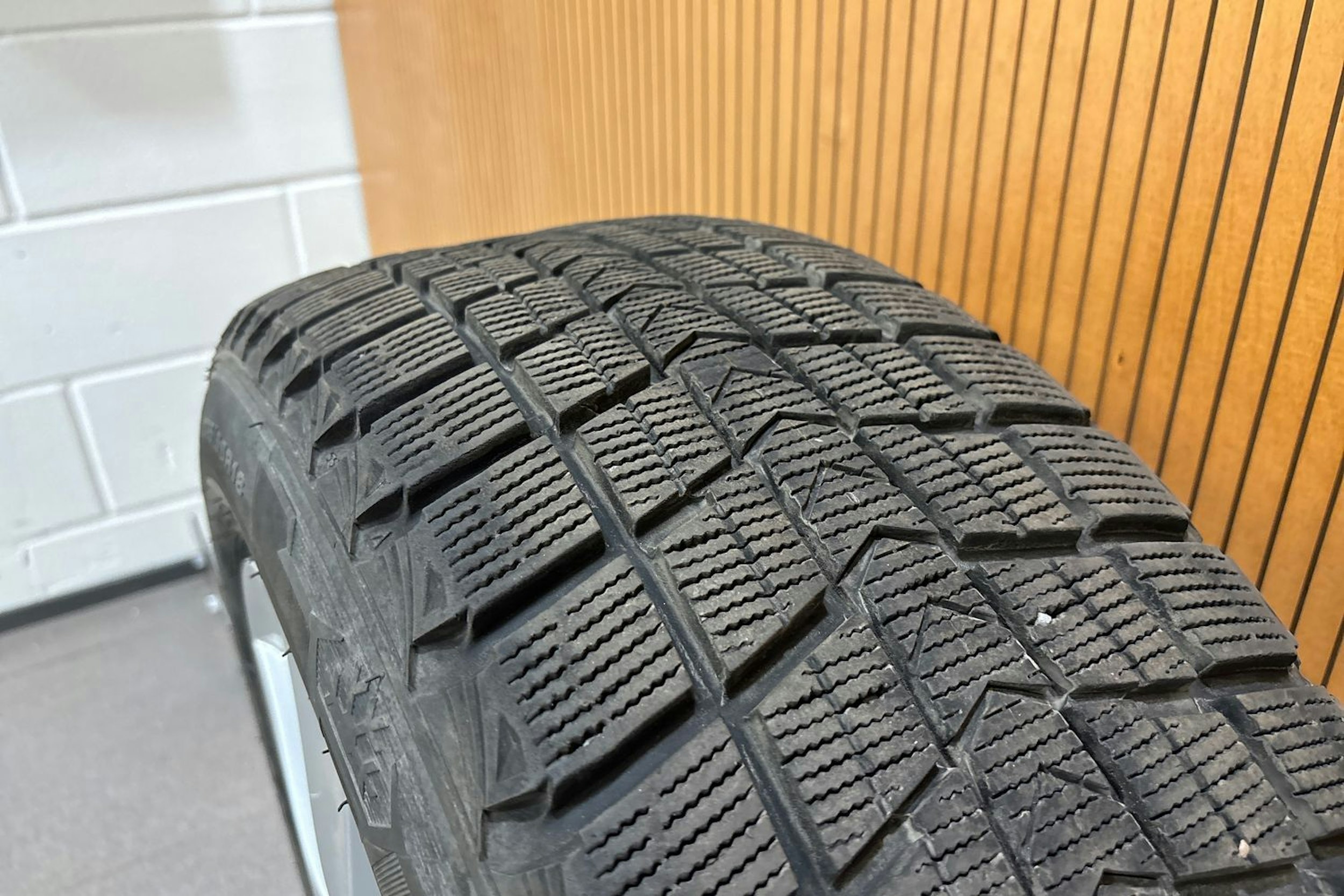 sininen Volvo XC40 2021 kuva 20.