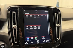 musta Volvo XC40 2020 kuva 19.