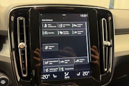 musta Volvo XC40 2020 kuva 20.