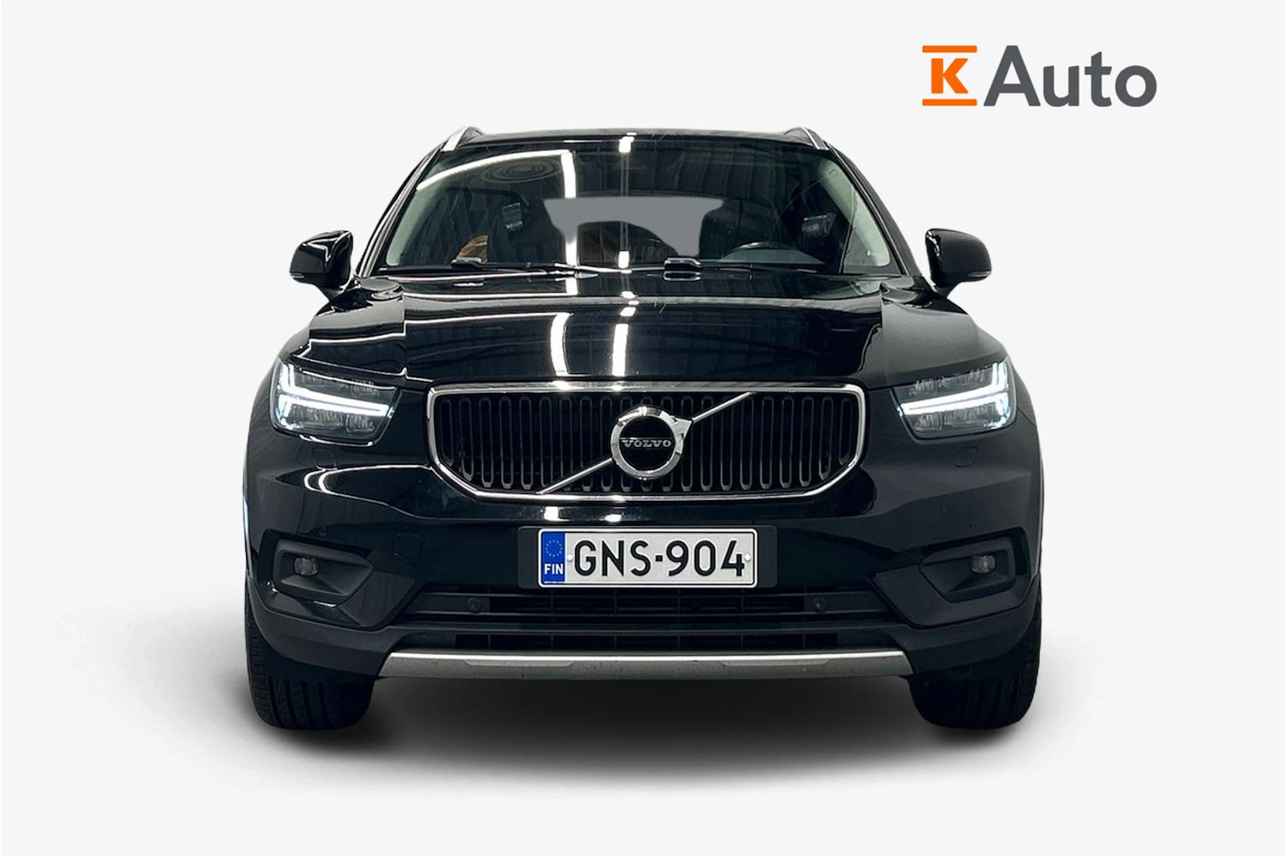 musta Volvo XC40 2020 kuva 4.