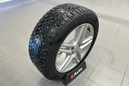 musta Volvo XC40 2020 kuva 14.