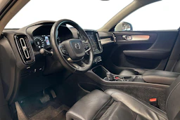 valkoinen Volvo XC40 2020 kuva 3.