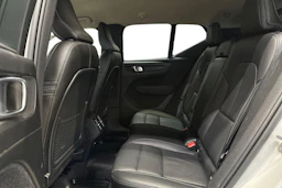 valkoinen Volvo XC40 2020 kuva 11.