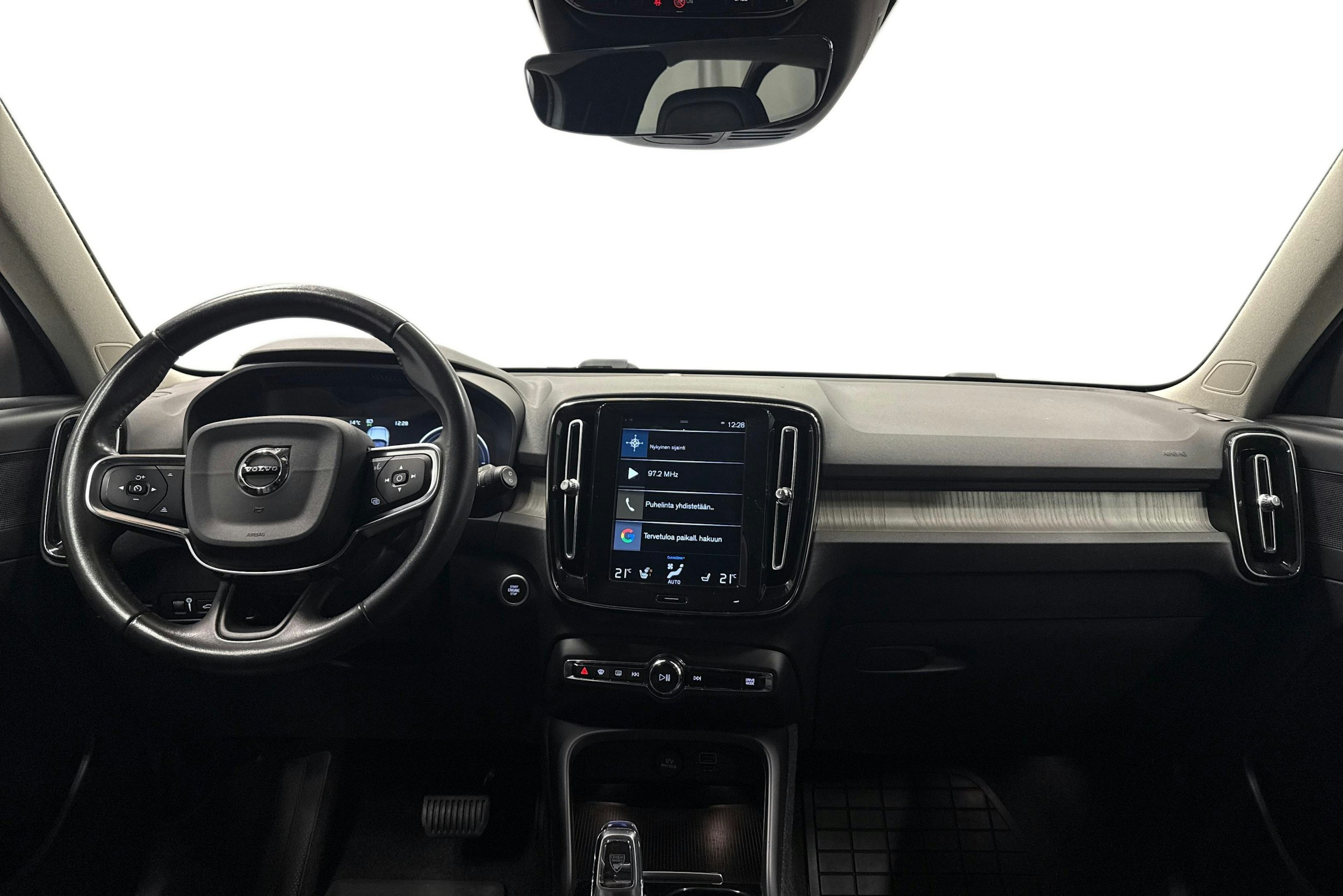 punainen Volvo XC40 2021 kuva 9.