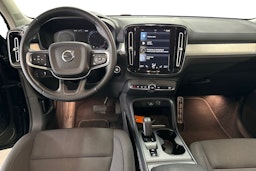 musta Volvo XC40 2020 kuva 9.