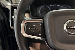 musta Volvo XC40 2020 kuva 15.