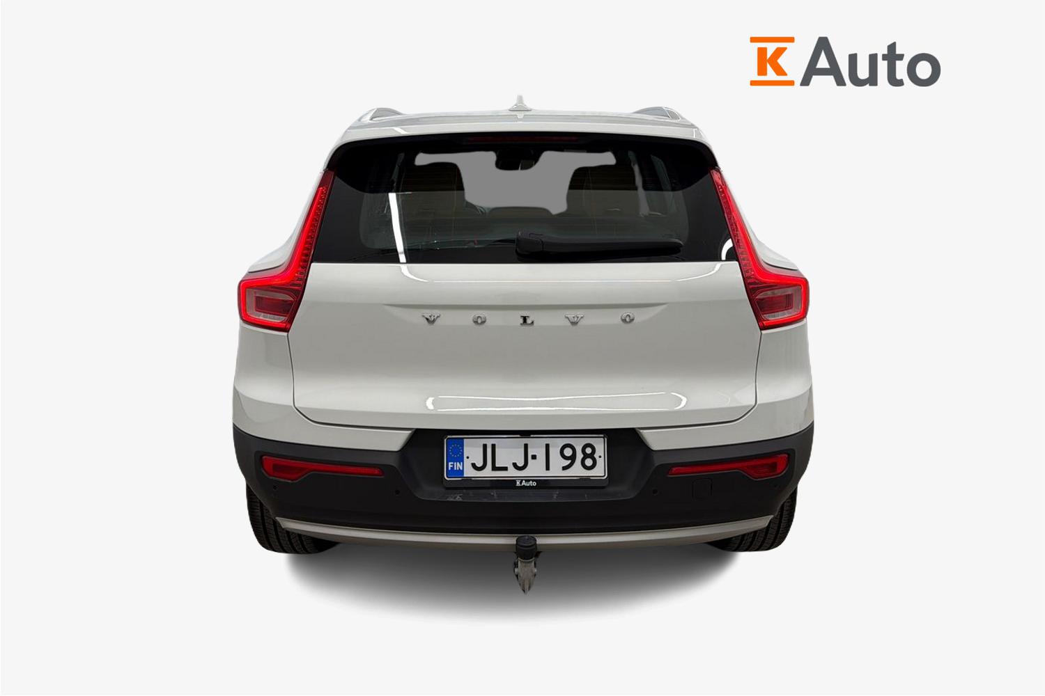 Volvo XC40 D3 AWD Momentum aut 2020, kuva 3/31