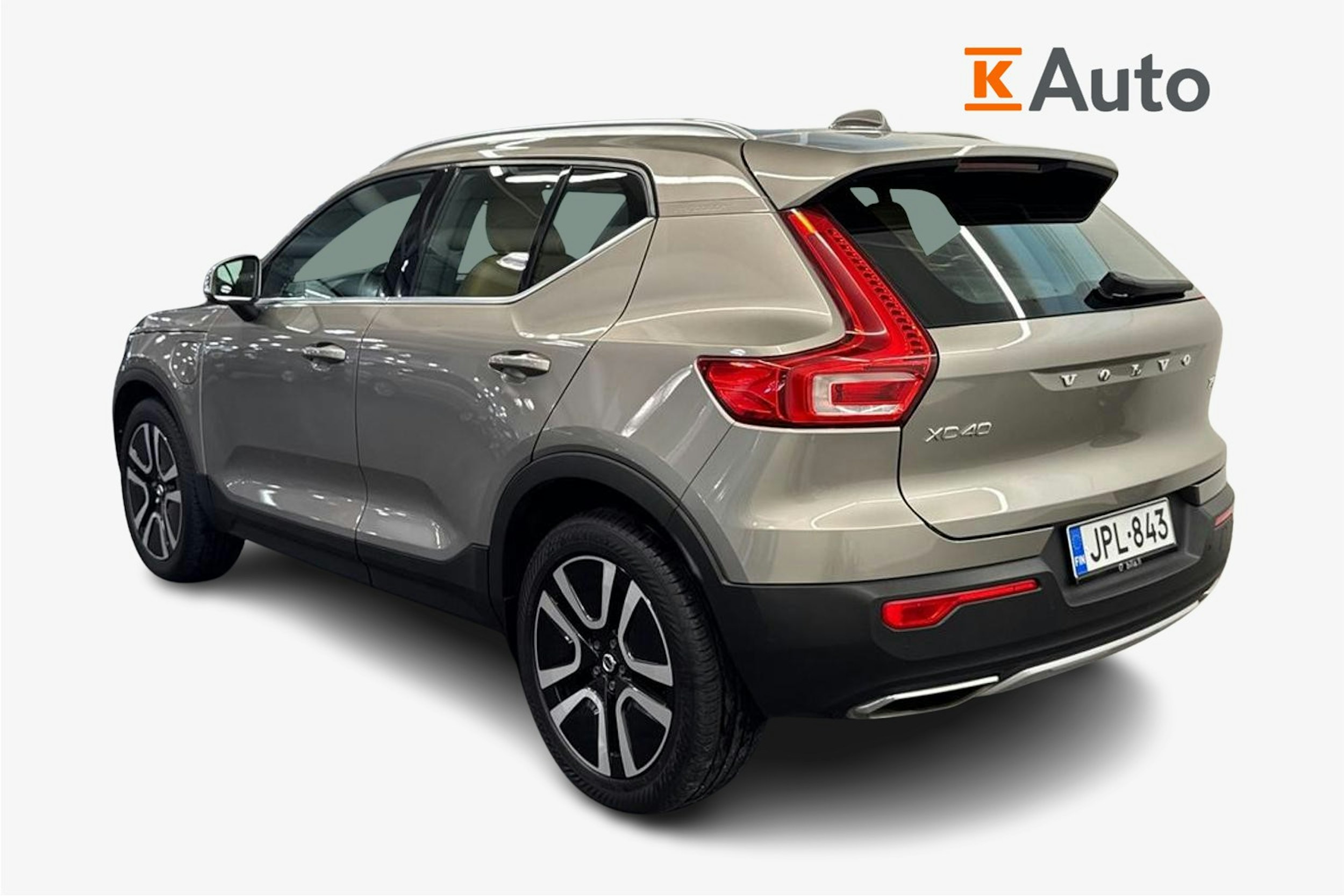 met. harmaa Volvo XC40 2020 kuva 2.