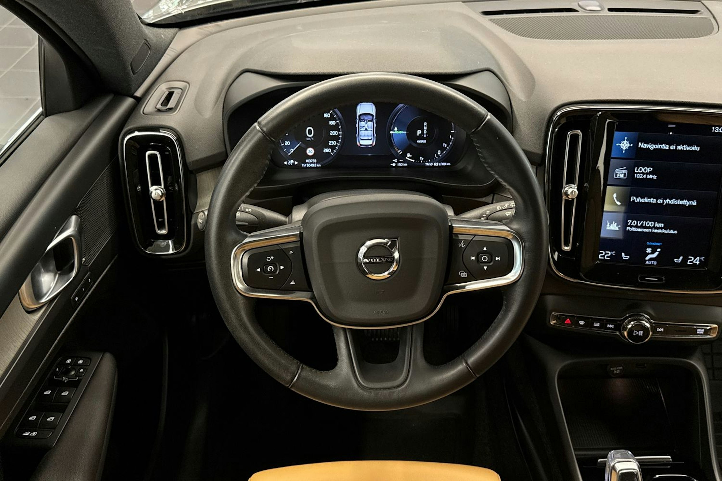 met. harmaa Volvo XC40 2020 kuva 16.