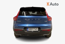 sininen Volvo XC40 2020 kuva 3.