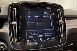 sininen Volvo XC40 2020 kuva 17.