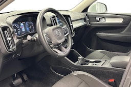 valkoinen Volvo XC40 2020 kuva 7.