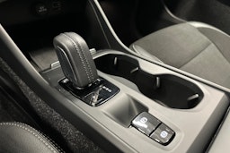 valkoinen Volvo XC40 2020 kuva 24.