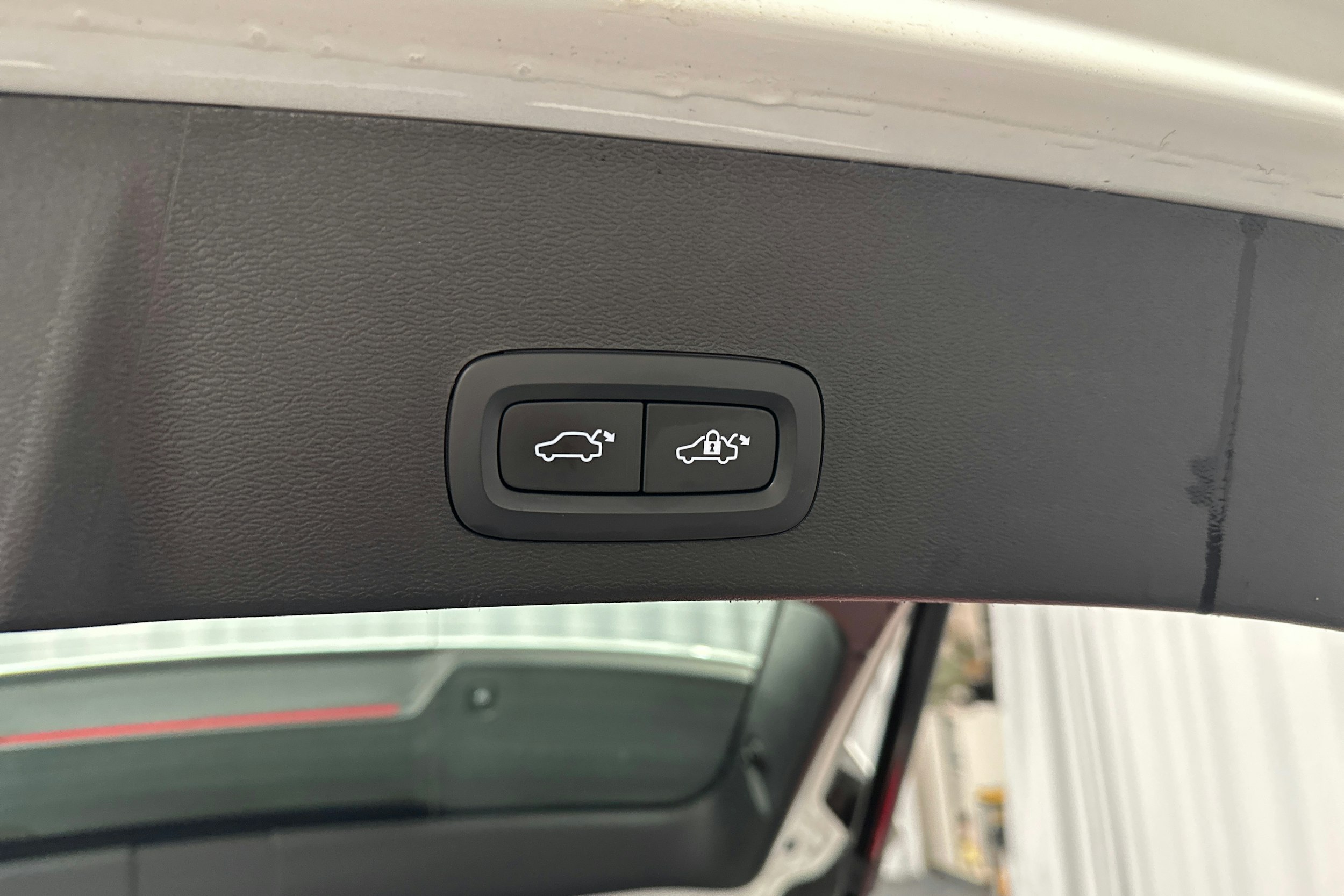 valkoinen Volvo XC40 2020 kuva 27.