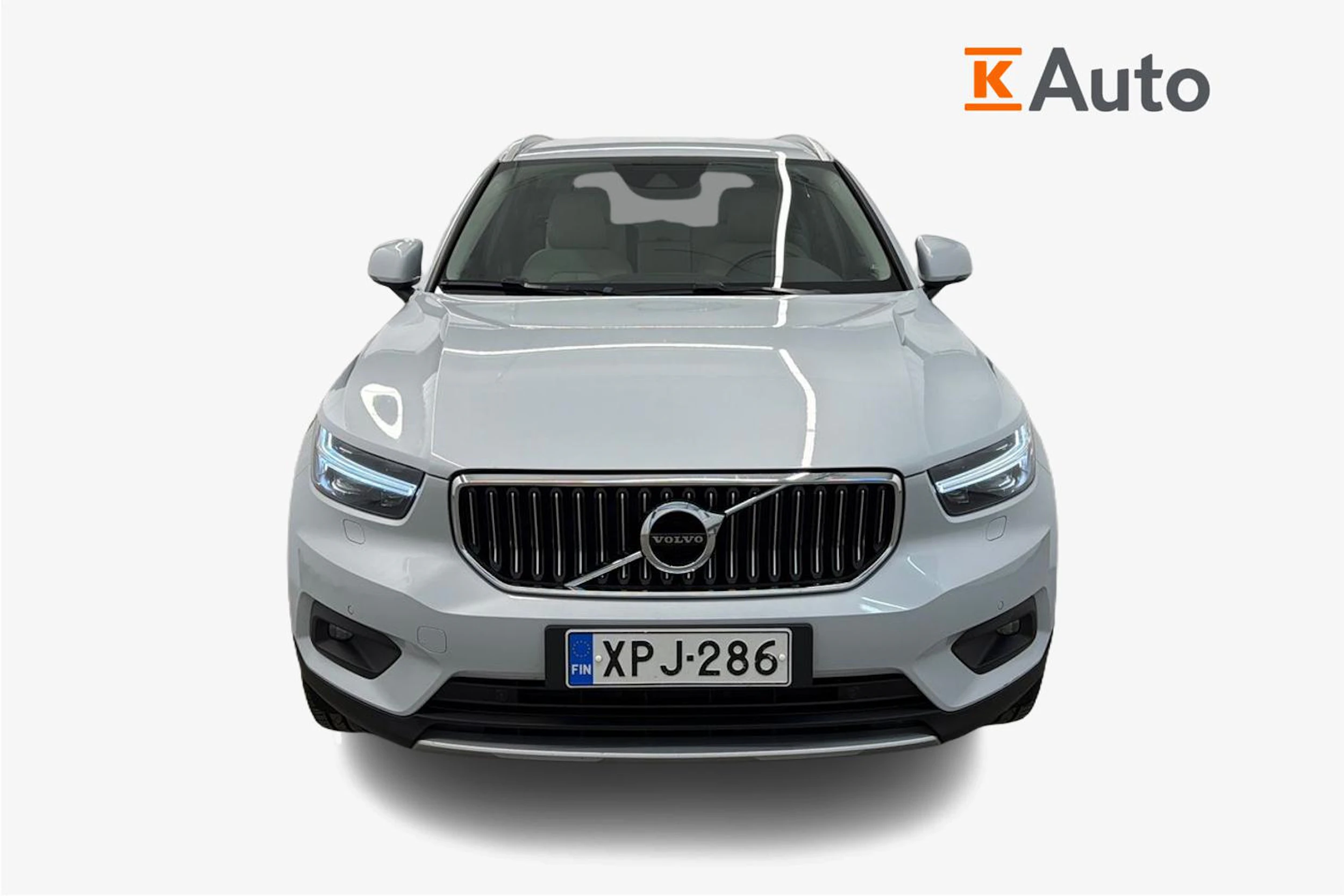 harmaa Volvo XC40 2020 kuva 4.
