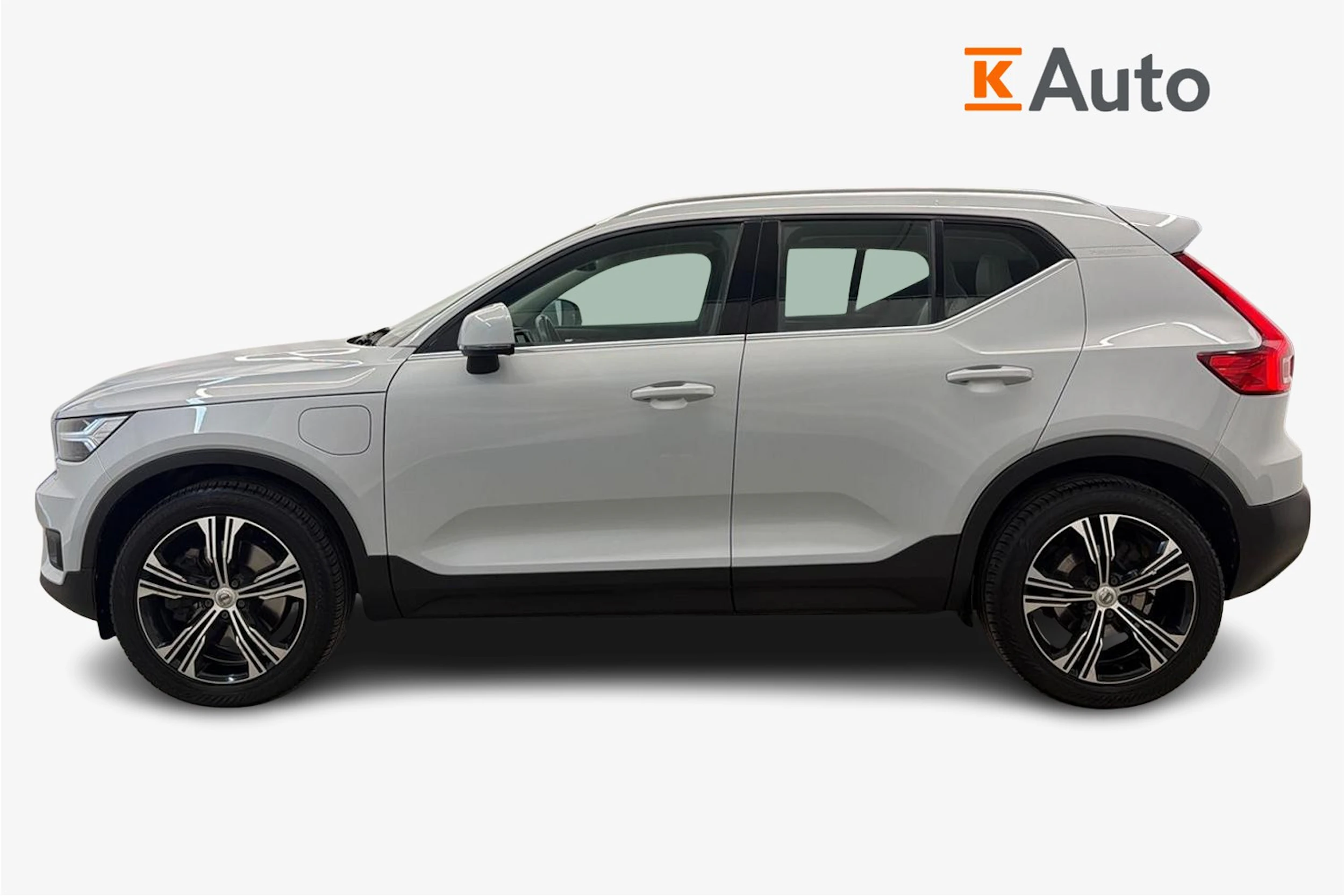 harmaa Volvo XC40 2020 kuva 5.