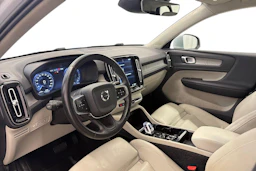 harmaa Volvo XC40 2020 kuva 6.