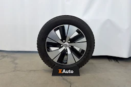 harmaa Volvo XC40 2020 kuva 11.