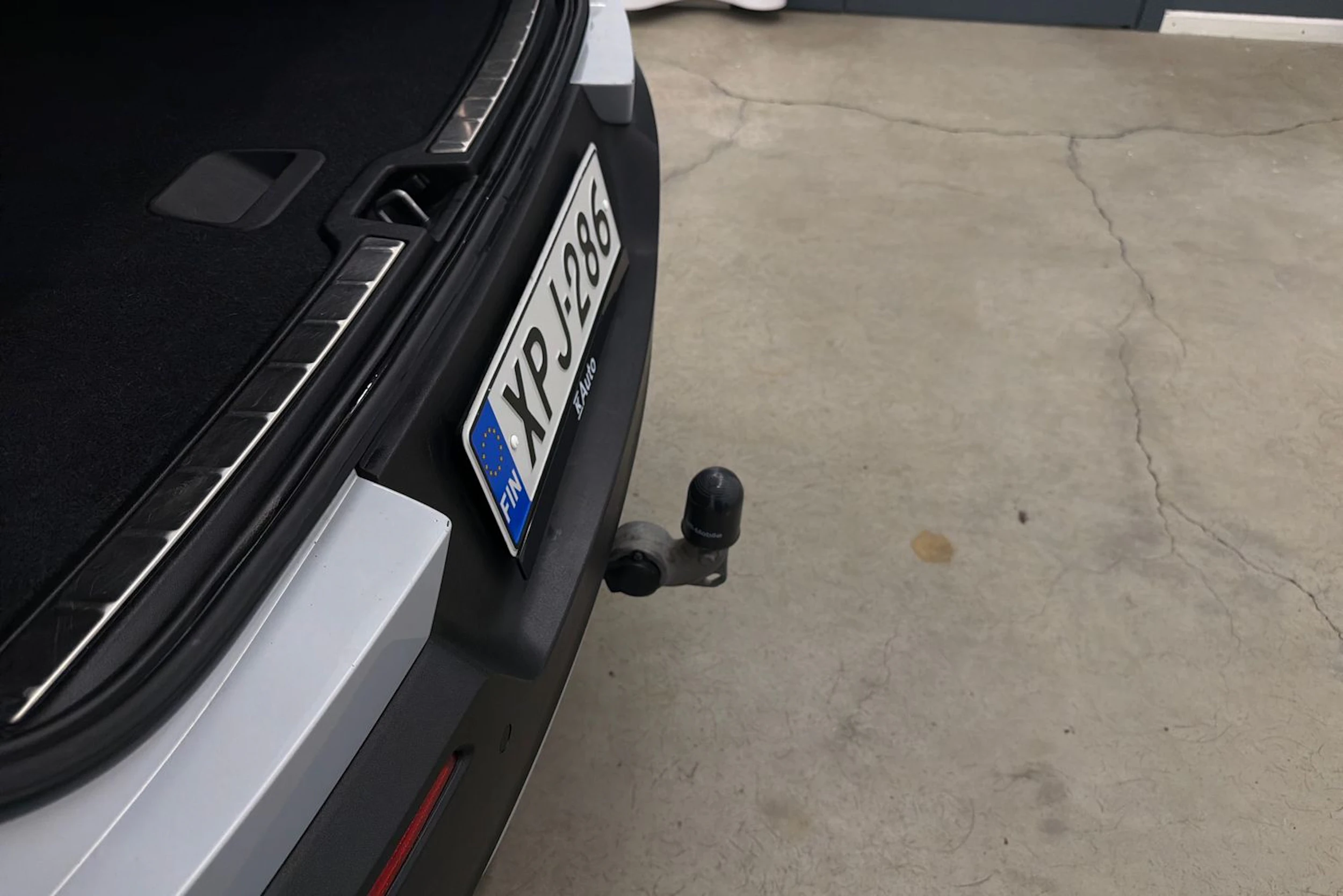 harmaa Volvo XC40 2020 kuva 16.