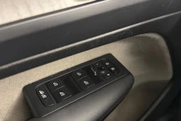 harmaa Volvo XC40 2020 kuva 19.