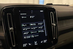 harmaa Volvo XC40 2020 kuva 26.