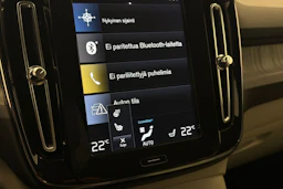 harmaa Volvo XC40 2020 kuva 28.