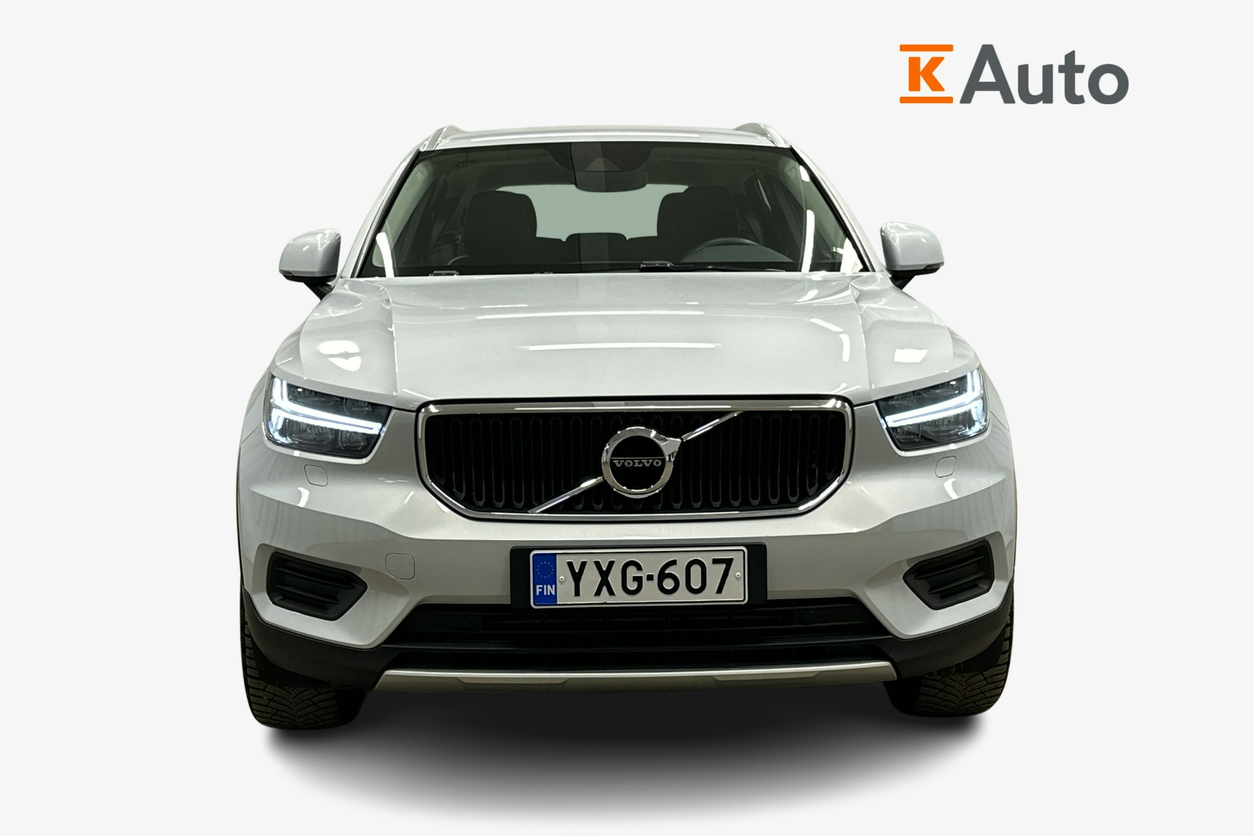 harmaa Volvo XC40 2020 kuva 4.