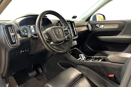 met. sininen Volvo XC40 2021 kuva 3.