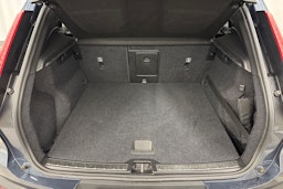 sininen Volvo XC40 2021 kuva 15.