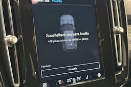 valkoinen Volvo XC40 2021 kuva 23.