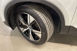 valkoinen Volvo XC40 2021 kuva 13.