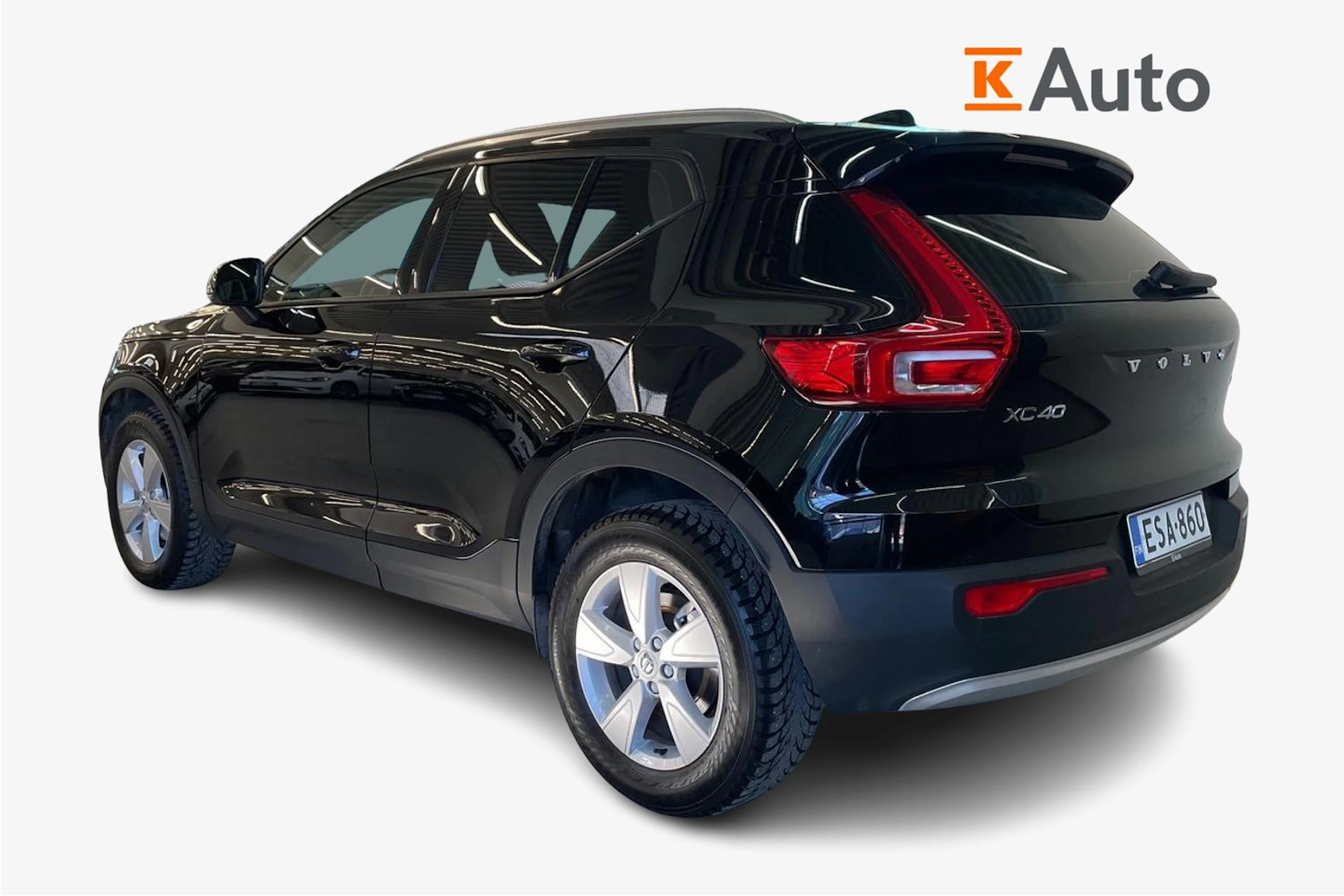 Musta Volvo XC40 2022 kuva 2.