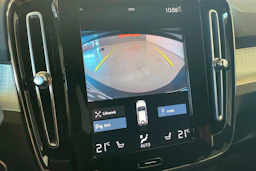 Musta Volvo XC40 2022 kuva 15.