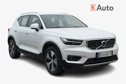 Valkoinen Volvo XC40 2021 kuva 1.