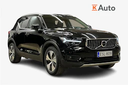musta Volvo XC40 2021 kuva 1.