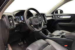 musta Volvo XC40 2021 kuva 6.