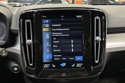 musta Volvo XC40 2021 kuva 16.