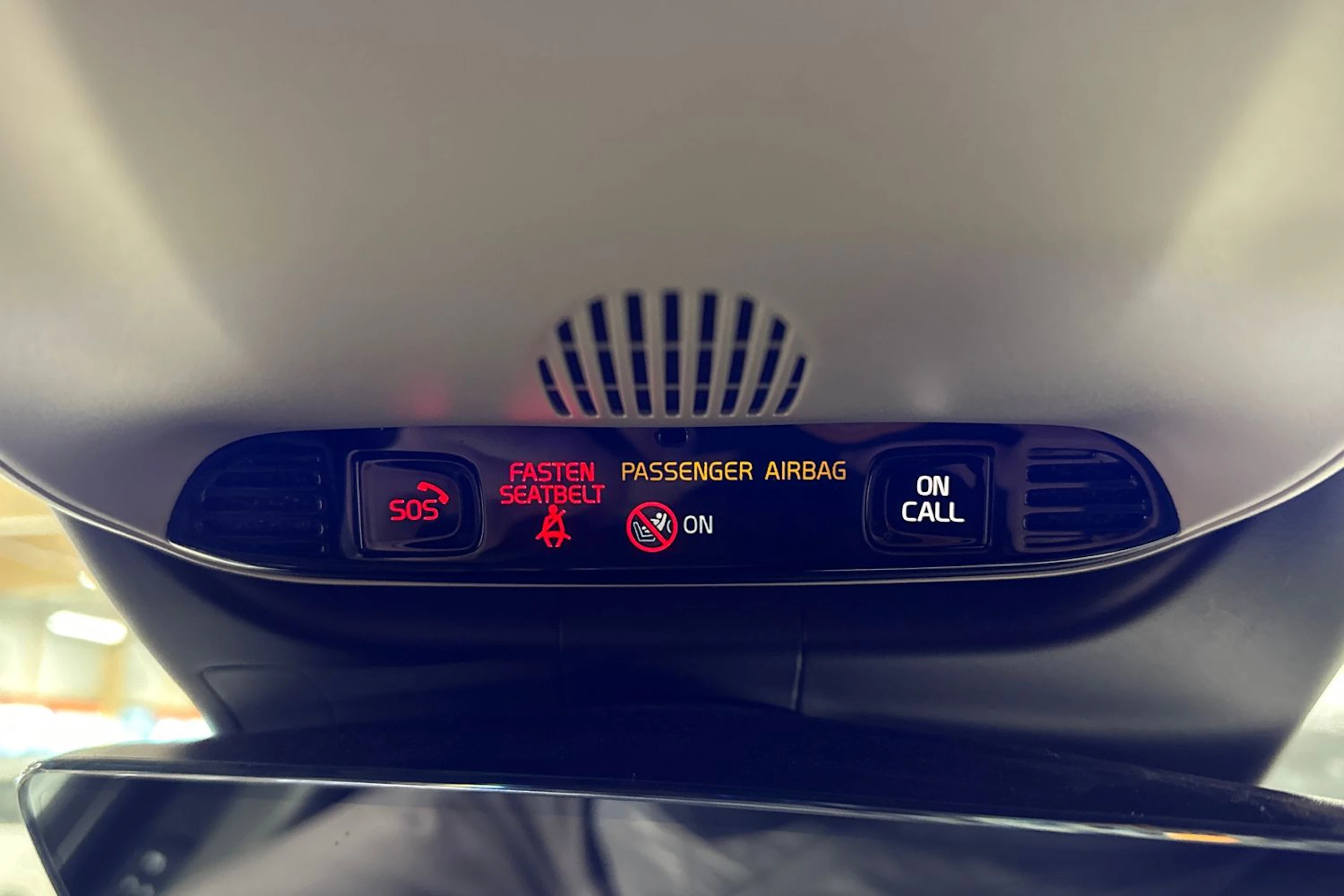 musta Volvo XC40 2021 kuva 22.