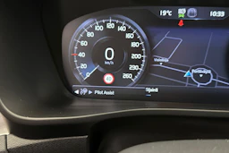 musta Volvo XC40 2021 kuva 24.