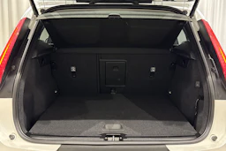 met. valkoinen Volvo XC40 2021 kuva 14.