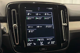 met. valkoinen Volvo XC40 2021 kuva 23.