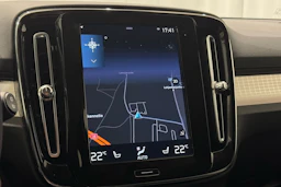 met. valkoinen Volvo XC40 2021 kuva 27.