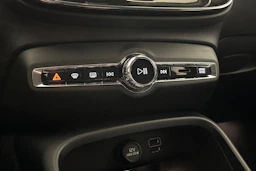 met. valkoinen Volvo XC40 2021 kuva 28.