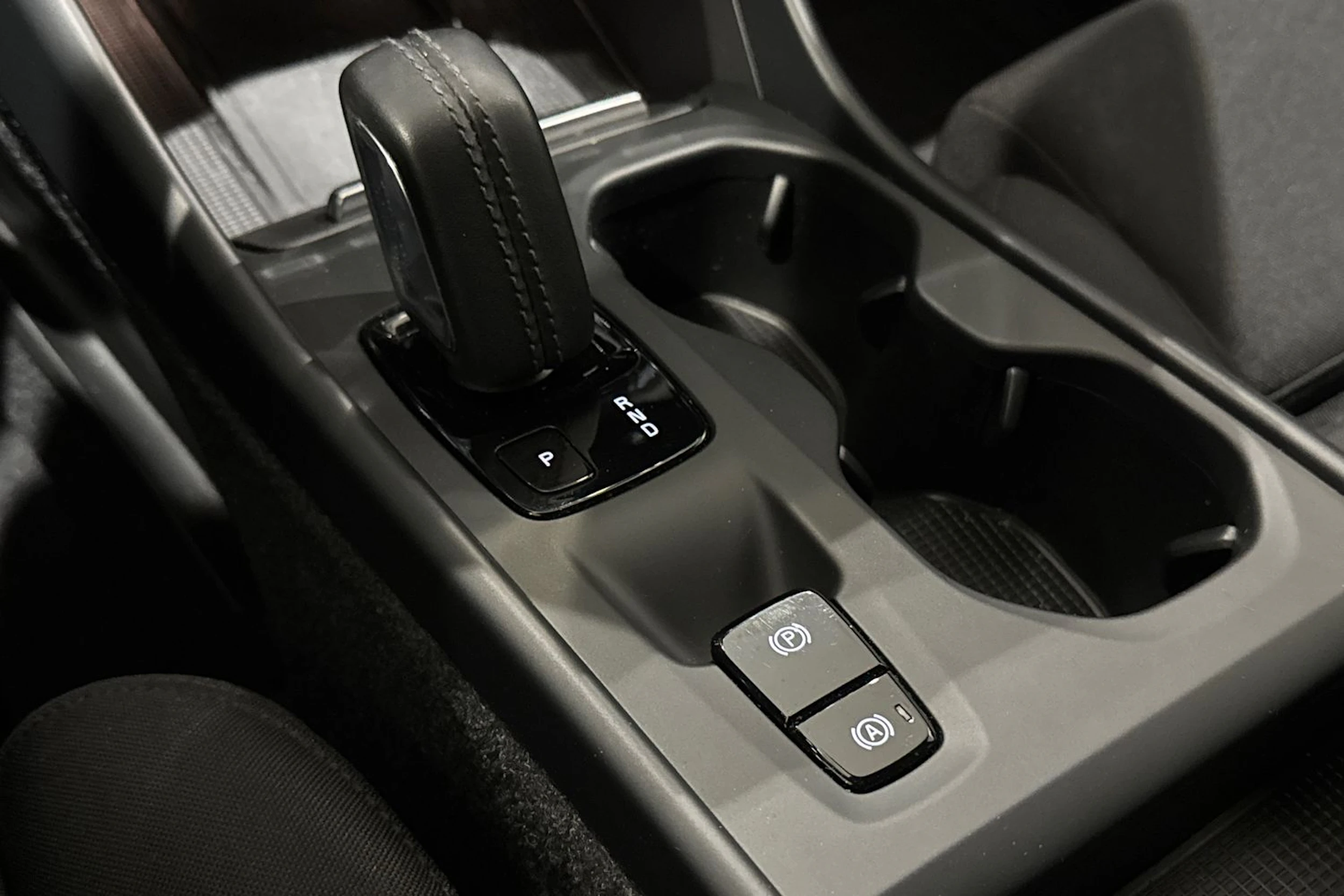 met. valkoinen Volvo XC40 2021 kuva 30.