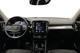 musta Volvo XC40 2021 kuva 9.