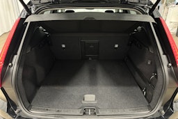 musta Volvo XC40 2021 kuva 14.