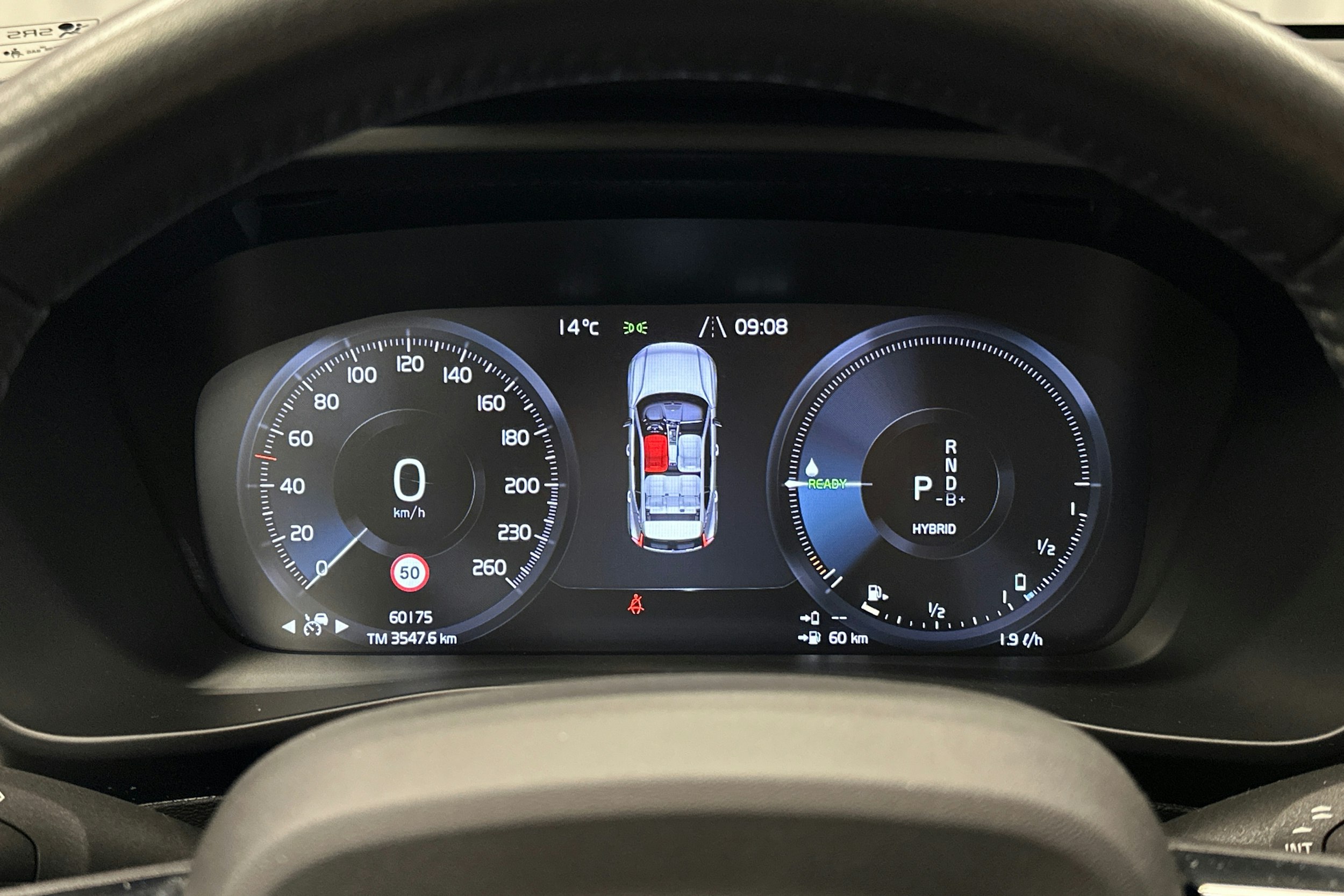 musta Volvo XC40 2021 kuva 20.